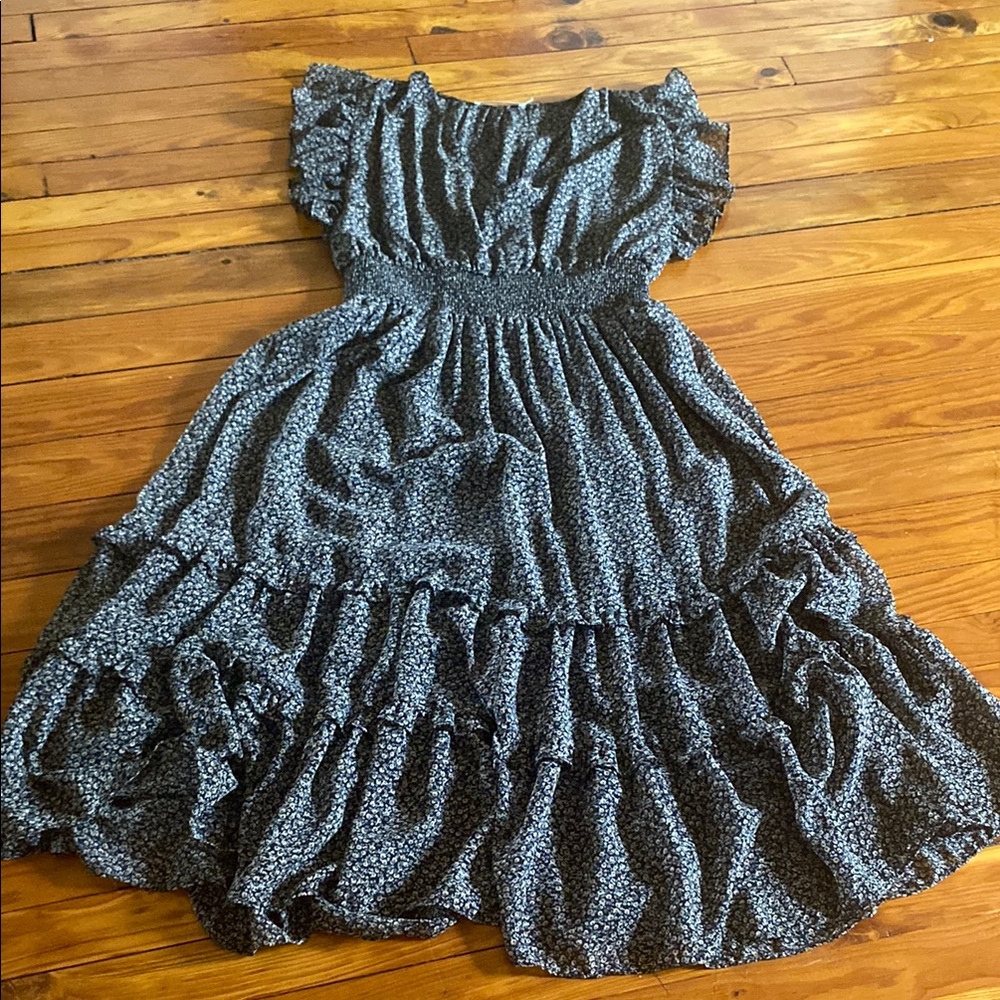 Flowing midi dress with smocked waist. Perfect condition!